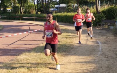 Erftflitzer: Sommerabendlauf bringt viele Kinder ins Schwitzen