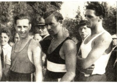 Die 1. Deutschen Meister der HSG v.l. Hans Bach, Franz Stoboy mit dem Juniorenmeister Heinz Brand